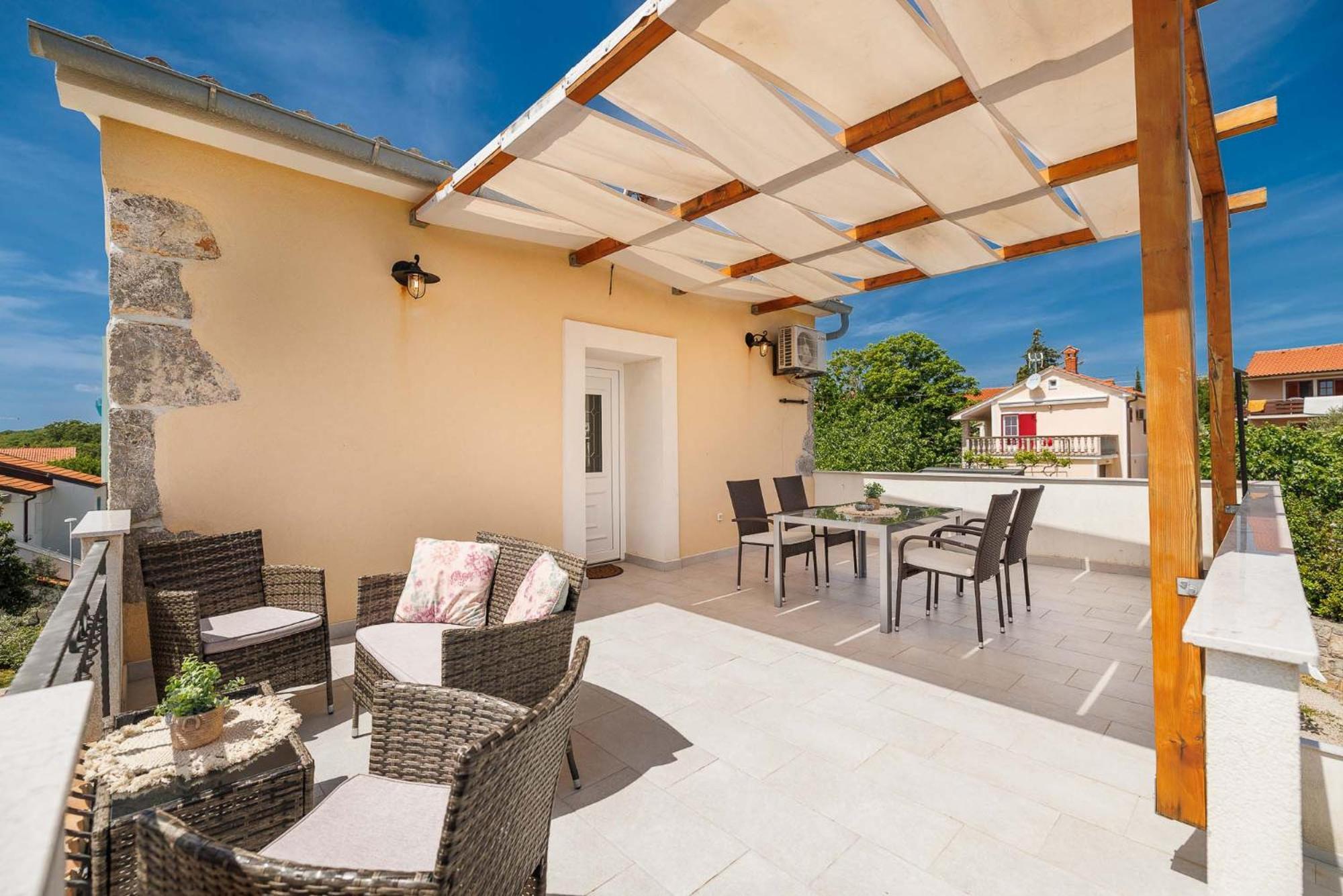 Apartment Marina Kornić Екстериор снимка