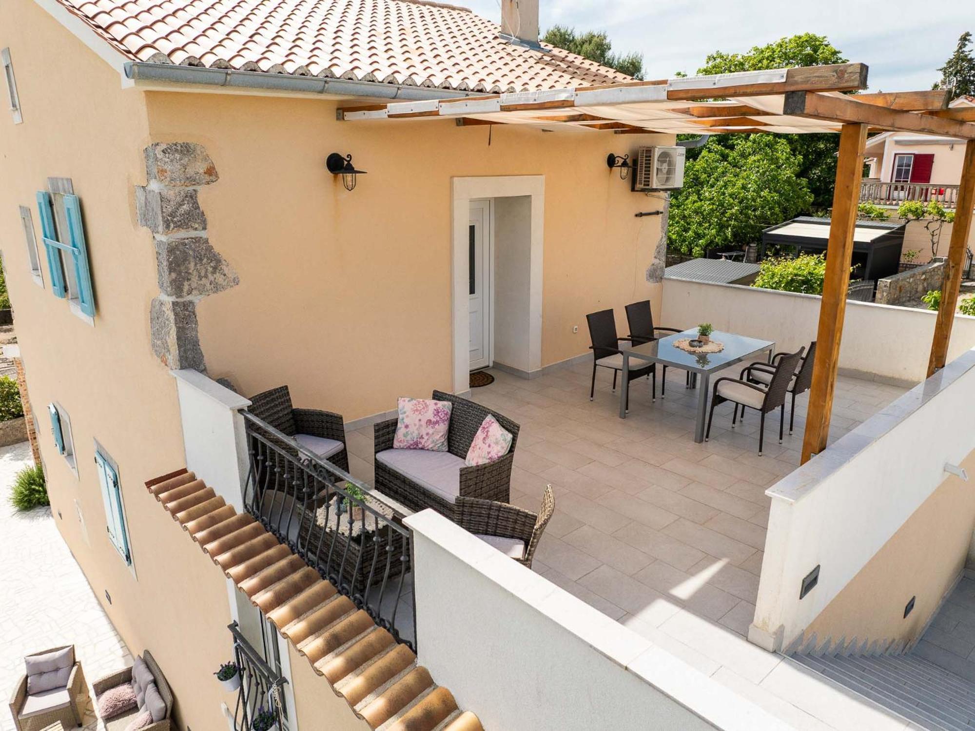Apartment Marina Kornić Екстериор снимка