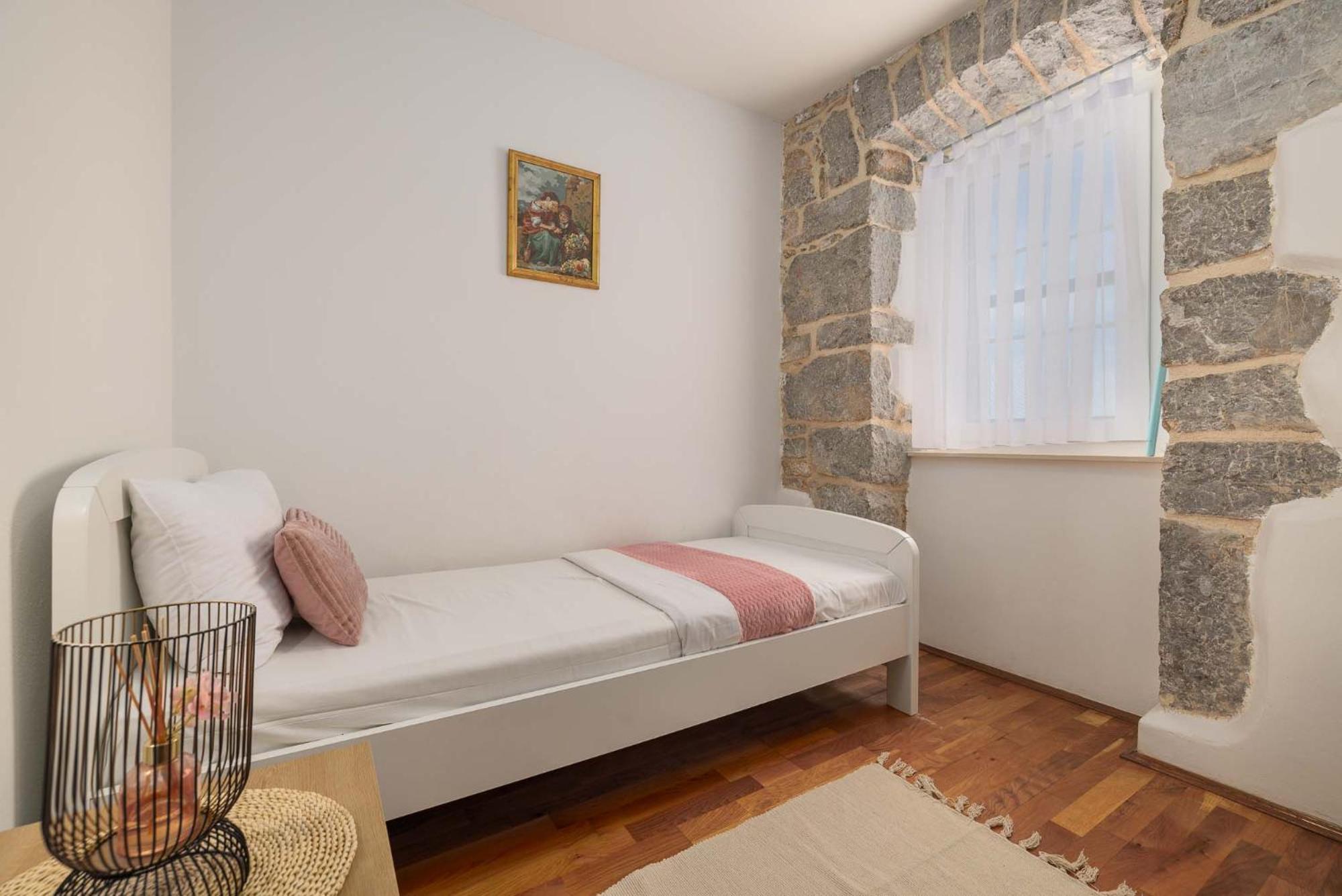 Apartment Marina Kornić Екстериор снимка